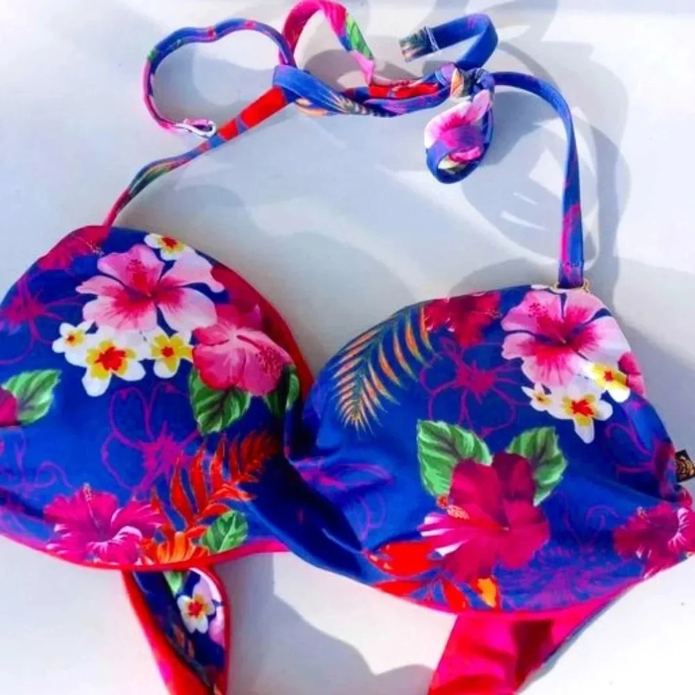 La vie en Rose Aqua reversible top swimwear size M